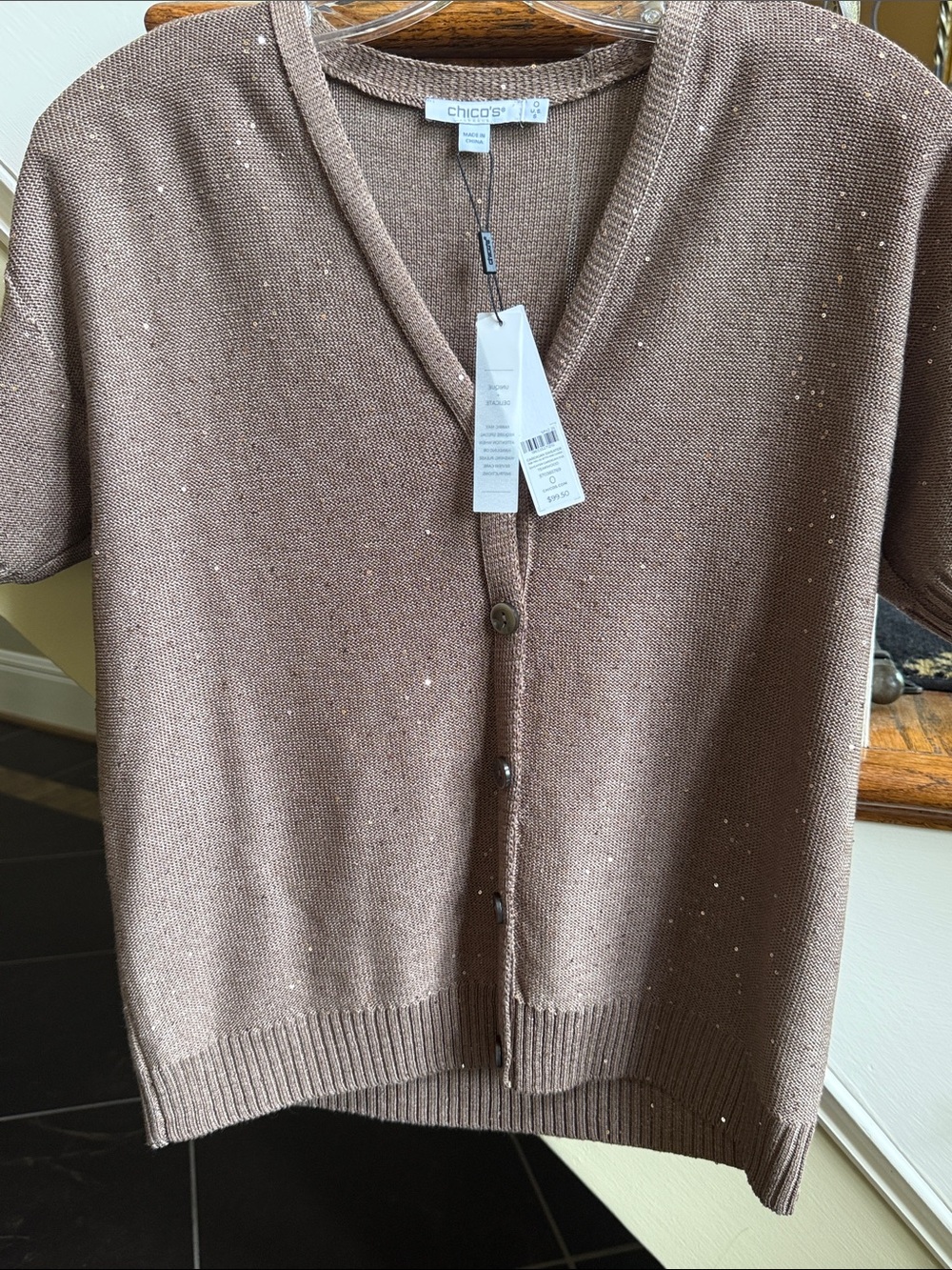 Chico’s NWT Cardigan Fashion Sweater. Delicate Fabric Beautiful. Sequin. Size 0